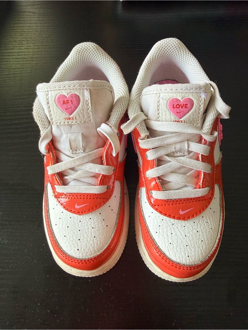 Nike Kids White and Coral Low Top Sneakers with Heart Detail